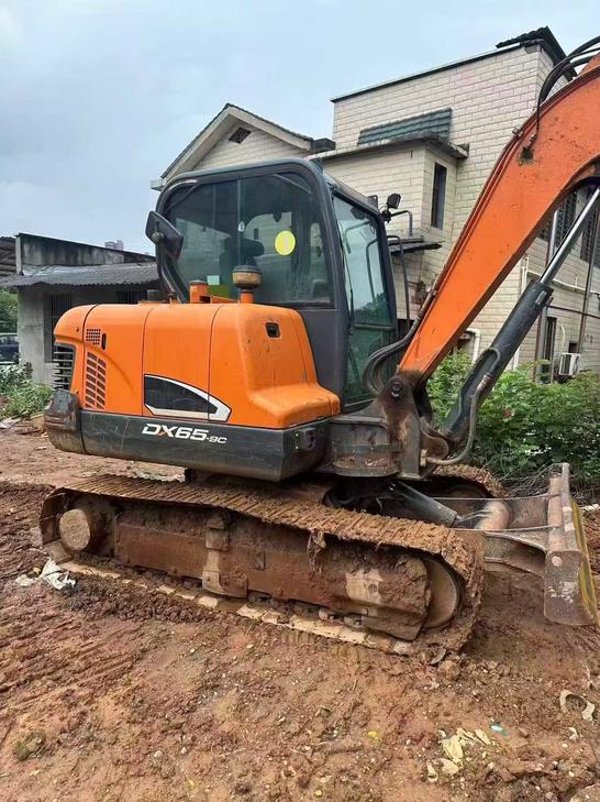 Buy Doosan DH55 Used Excavator / 1