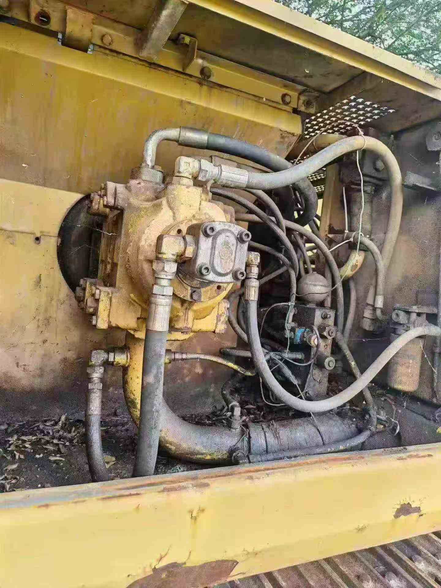 Buy Caterpillar 320V2 Used Excavator / 3