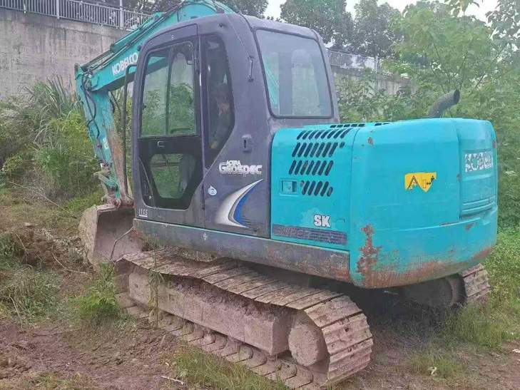 Buy Kobelco SK75 Used Excavator / 1