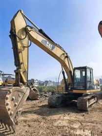 Buy Caterpillar 320D Used Excavator / 2 Buy Caterpillar 320D Used Excavator / 2