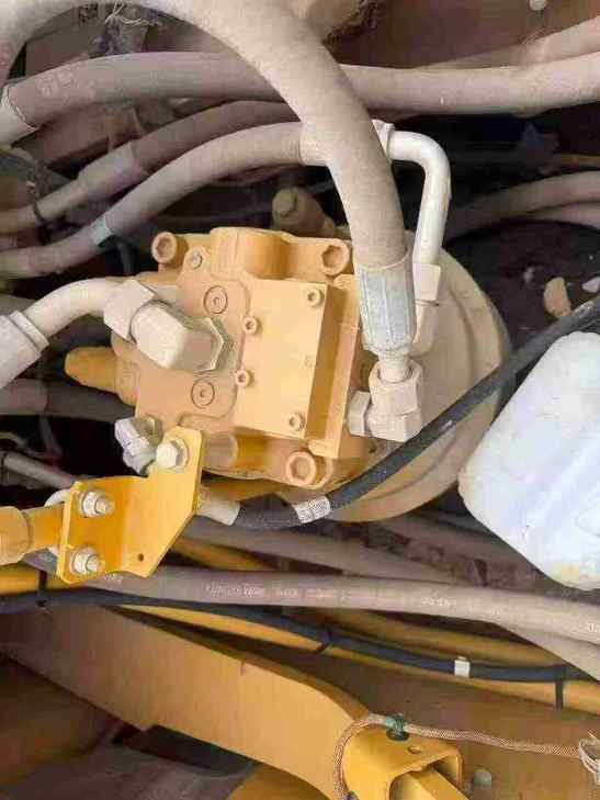 Buy Caterpillar 326DL Used Excavator / 1