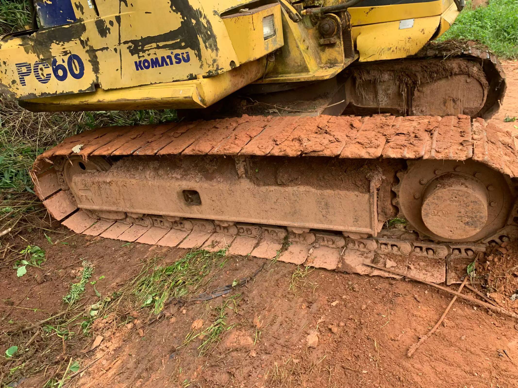 Buy Komatsu PC60-7 Used Excavator / 8