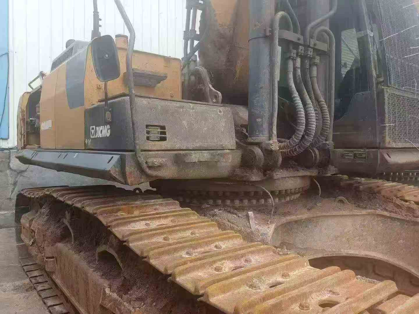 Buy XCMG XE490D Used Excavator / 4
