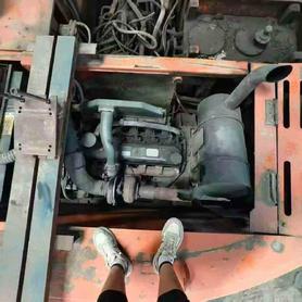 Buy Doosan DH215-7 Used Excavator / 4 Buy Doosan DH215-7 Used Excavator / 4