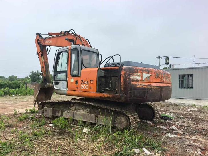 Buy Hitachi ZX200-6 Used Excavator / 1