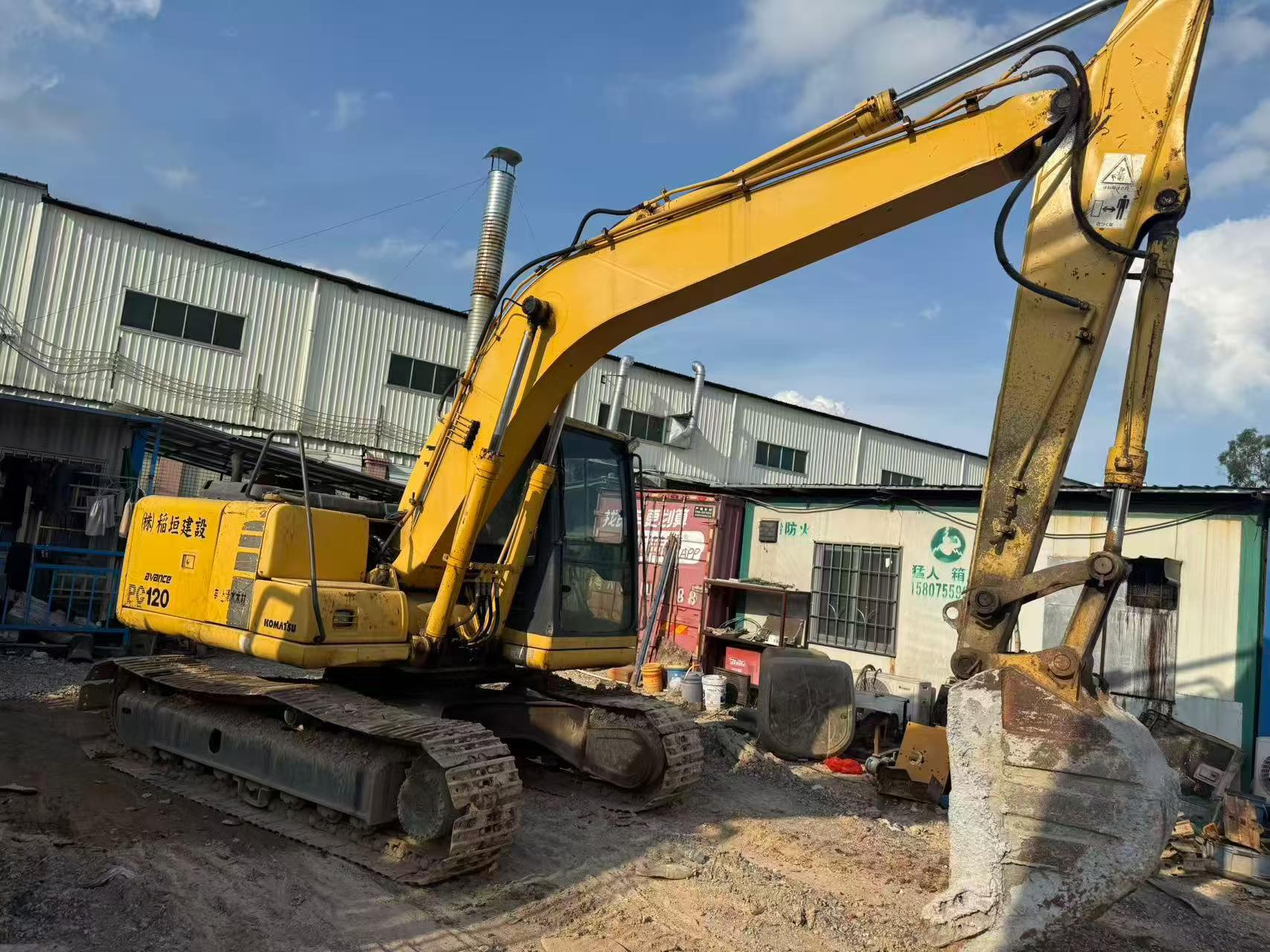 Buy Komatsu PC120-6E Used Excavator / 3