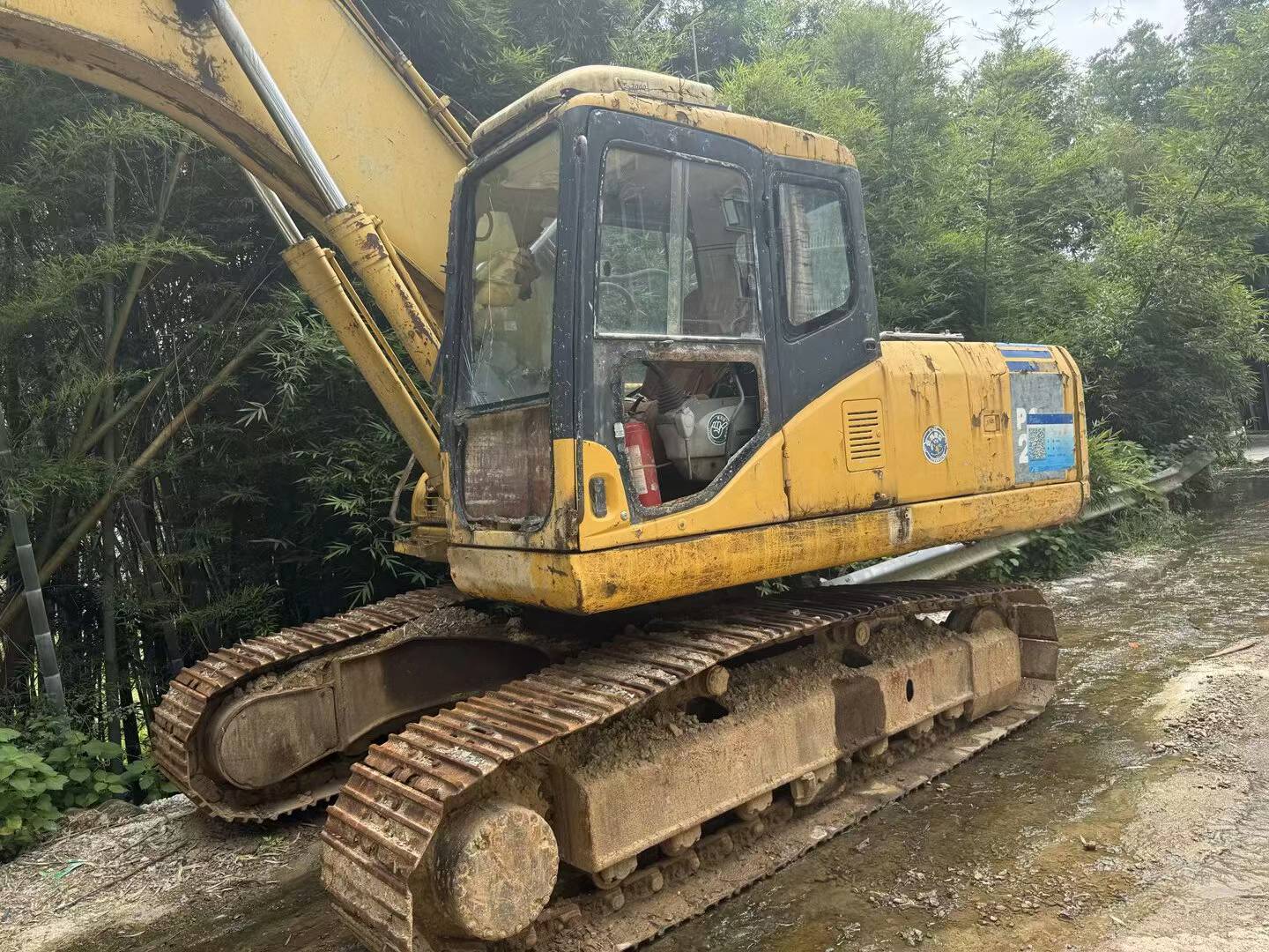 Buy Komatsu PC200-7 Used Excavator / 7