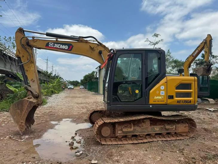Buy XCMG XE105GA Used Excavator / 1