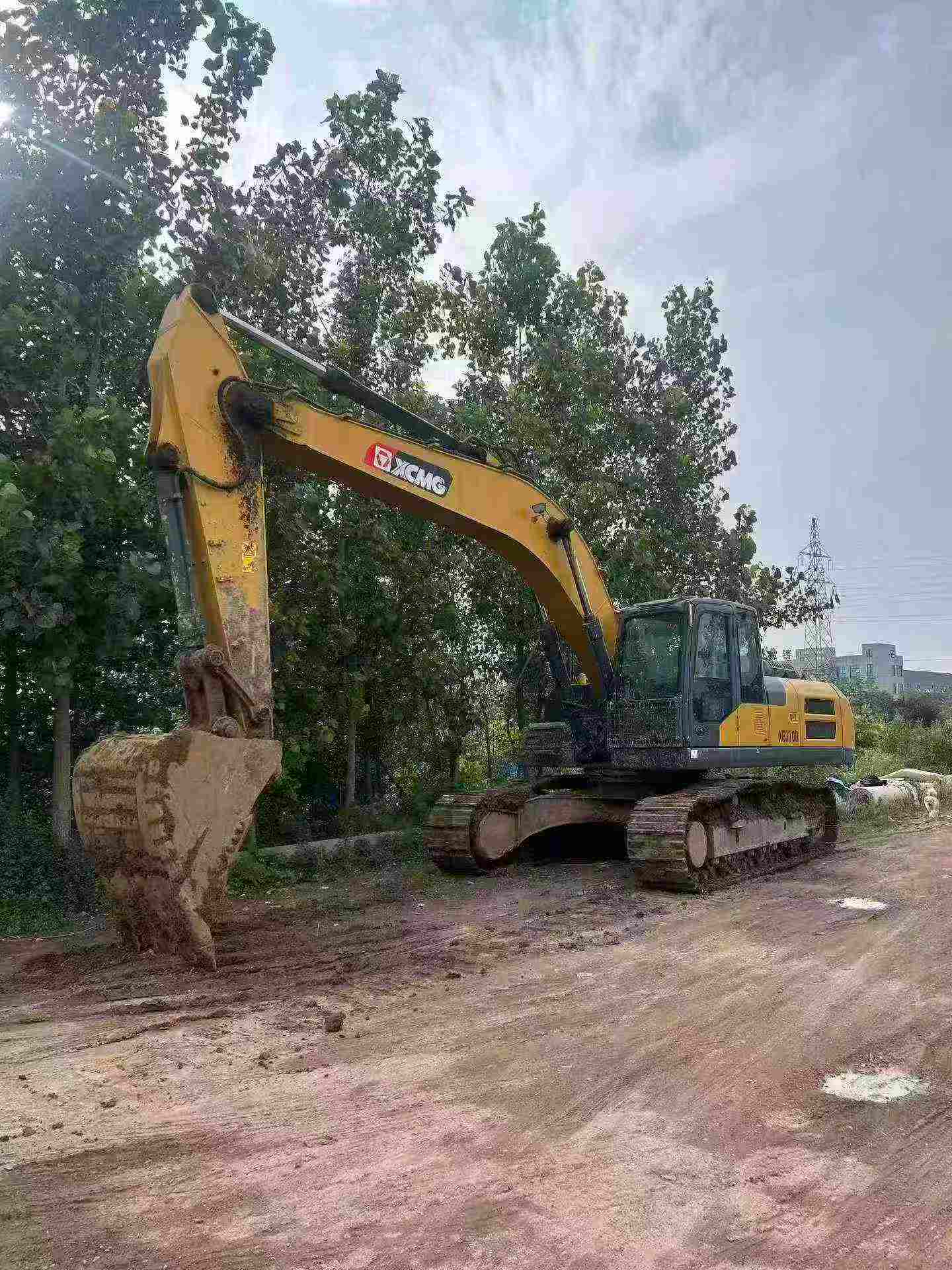 Buy XCMG XE305D Used Excavator / 3