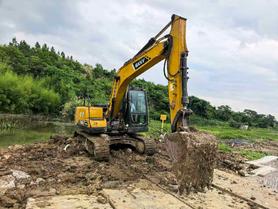 Buy Sany SY135 Used Excavator / 2 Buy Sany SY135 Used Excavator / 2