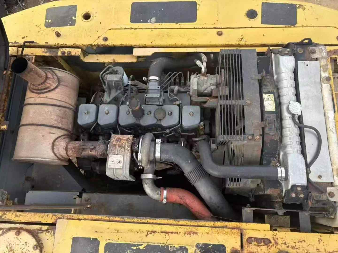 Buy Komatsu PC200-7 Used Excavator / 6