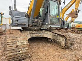 Buy XCMG XE270DK Used Excavator / 6 Buy XCMG XE270DK Used Excavator / 6