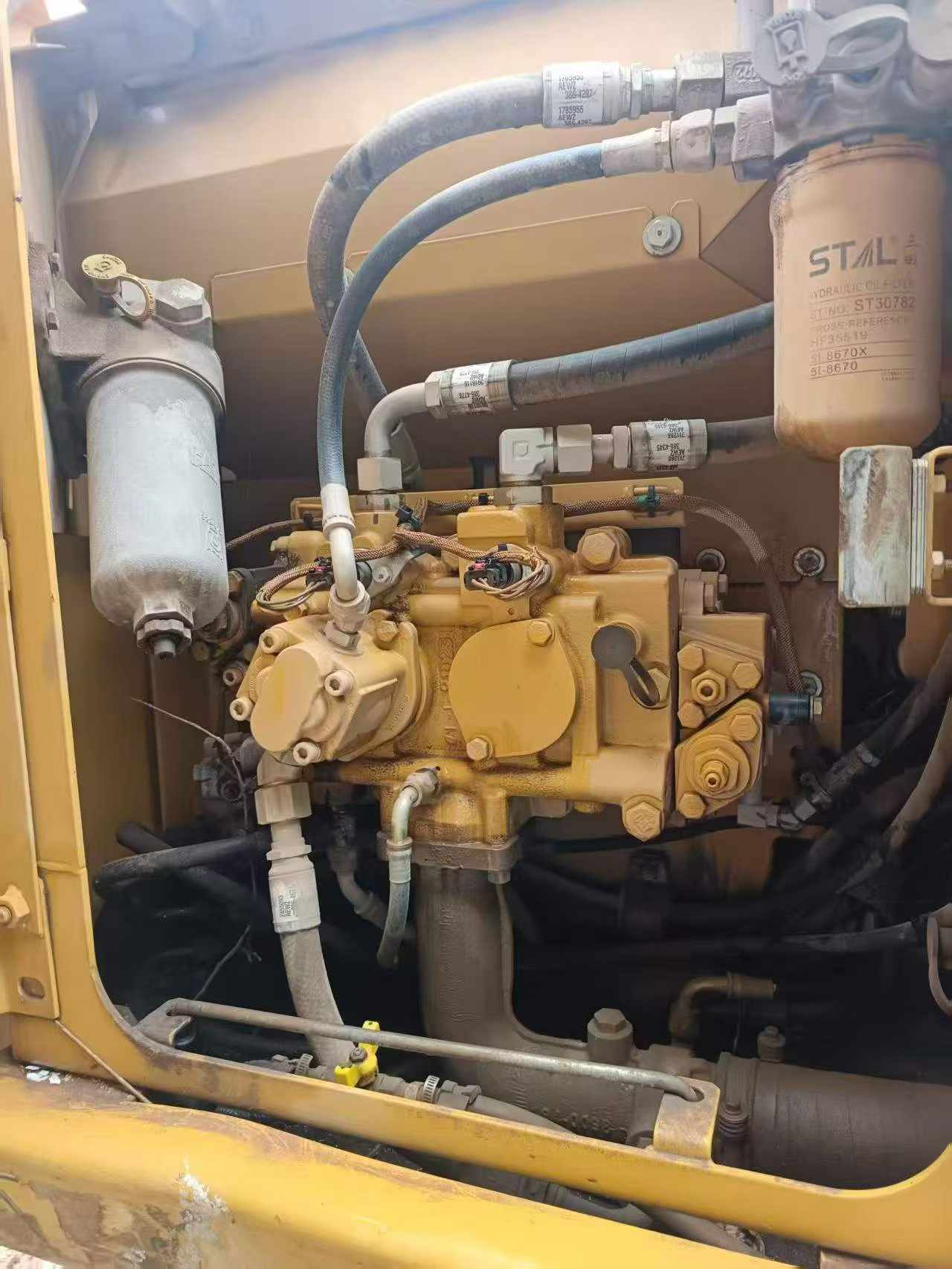 Buy Caterpillar 313D Used Excavator / 3