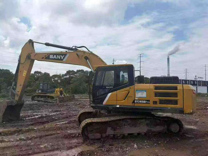 Buy Sany SY245H Used Excavator / 1
