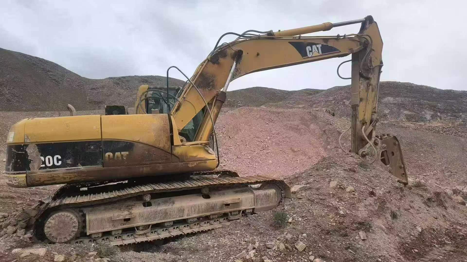 Buy Caterpillar 320C Used Excavator / 2
