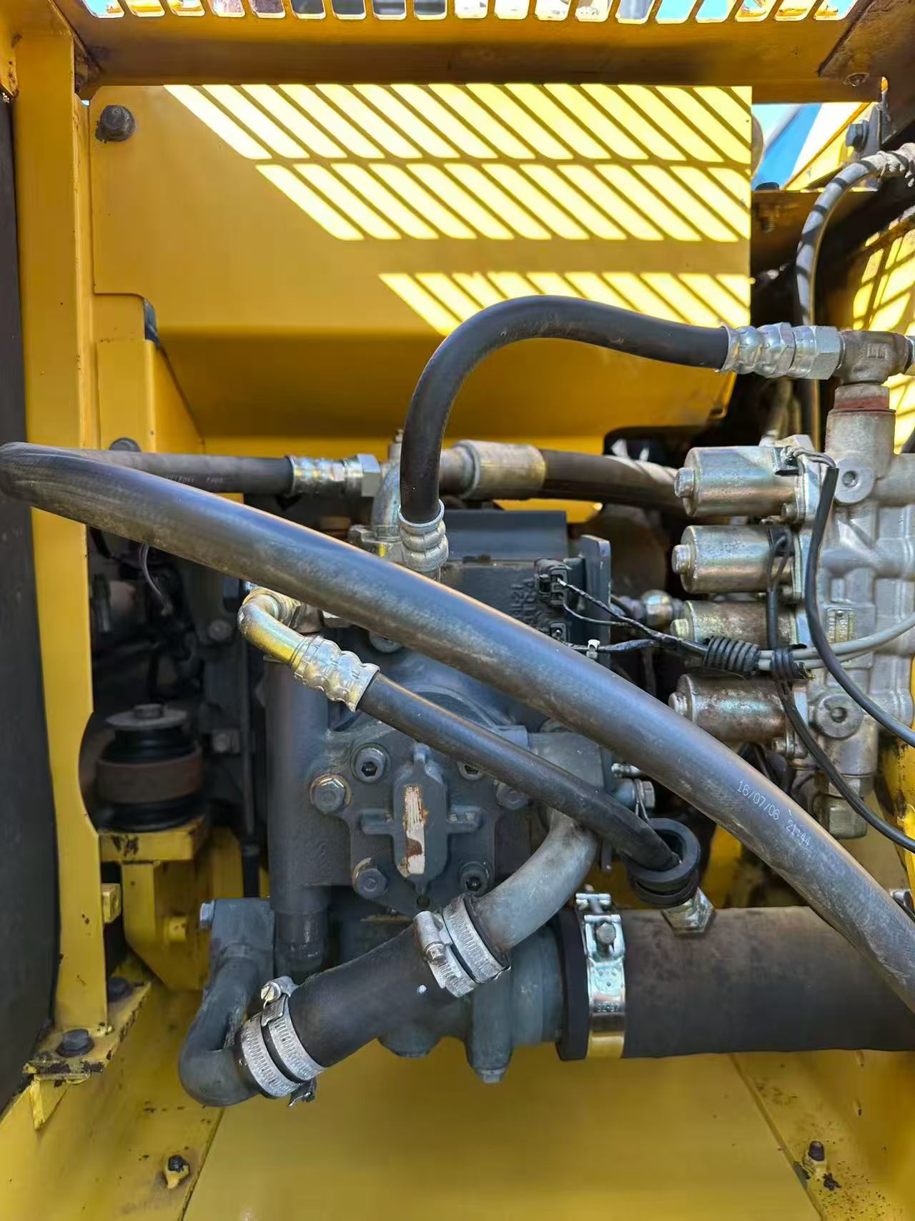 Buy Komatsu PC120-6E Used Excavator / 9