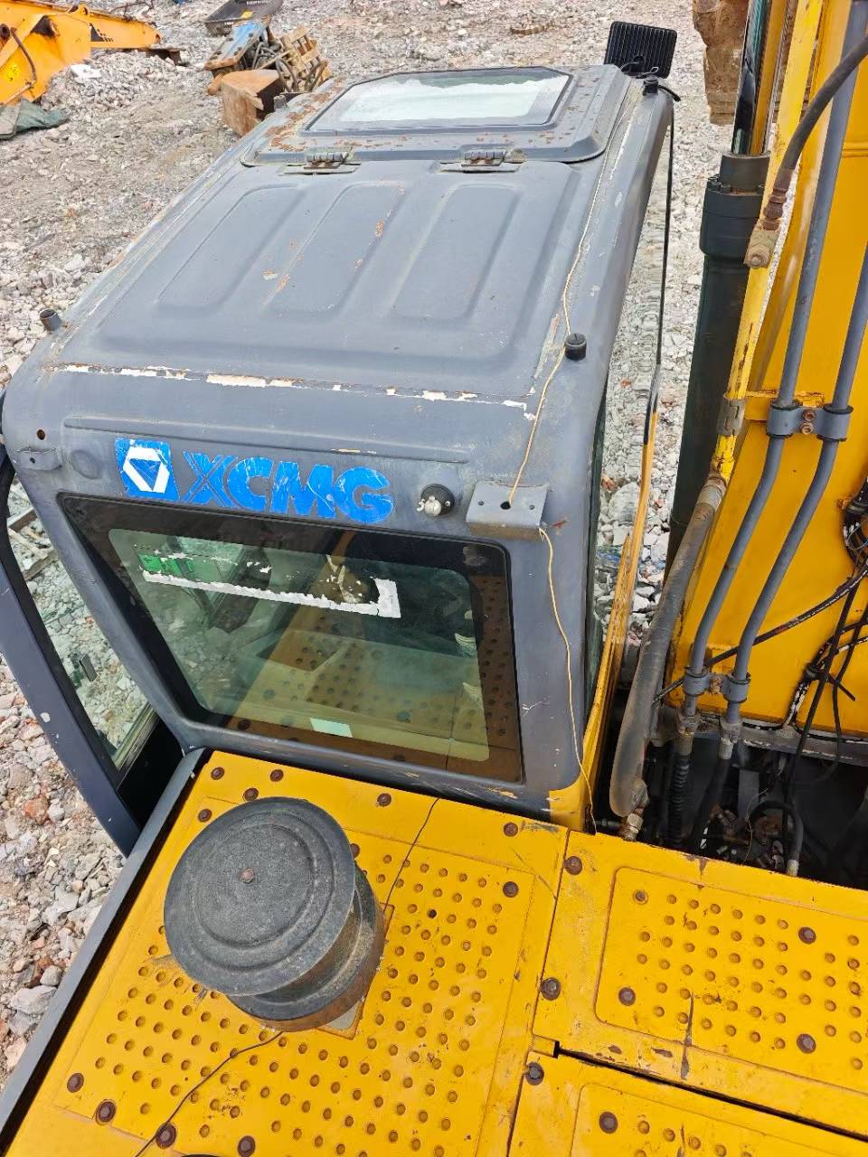 Buy XCMG XE200 Used Excavator / 9