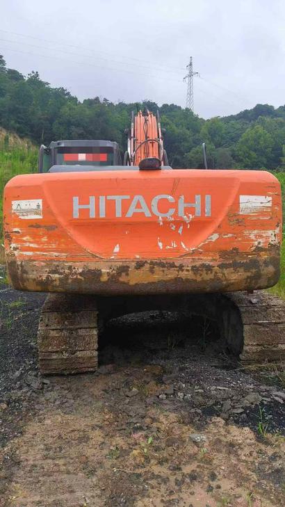 Buy Hitachi EX200-5 Used Excavator / 1