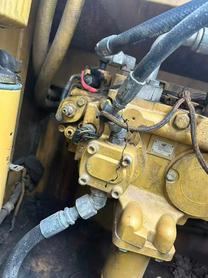 Buy Caterpillar 320D Used Excavator / 2 Buy Caterpillar 320D Used Excavator / 2