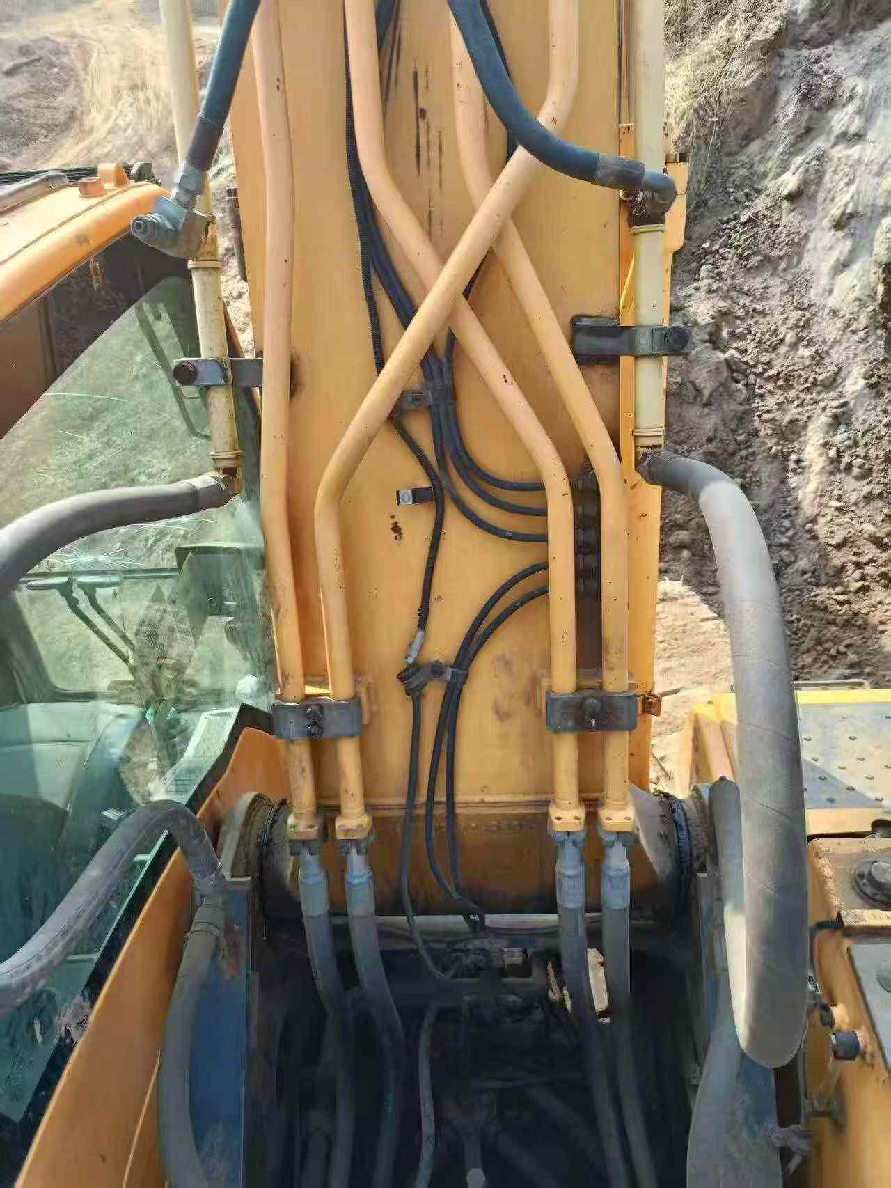 Buy Hyundai R275LVS Used Excavator / 3