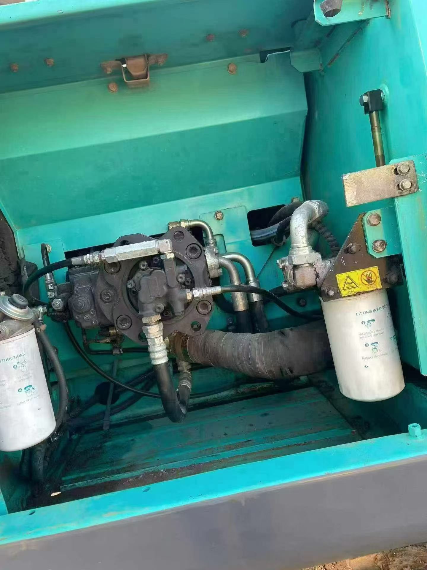 Buy Kobelco SK200-2 Used Excavator / 4