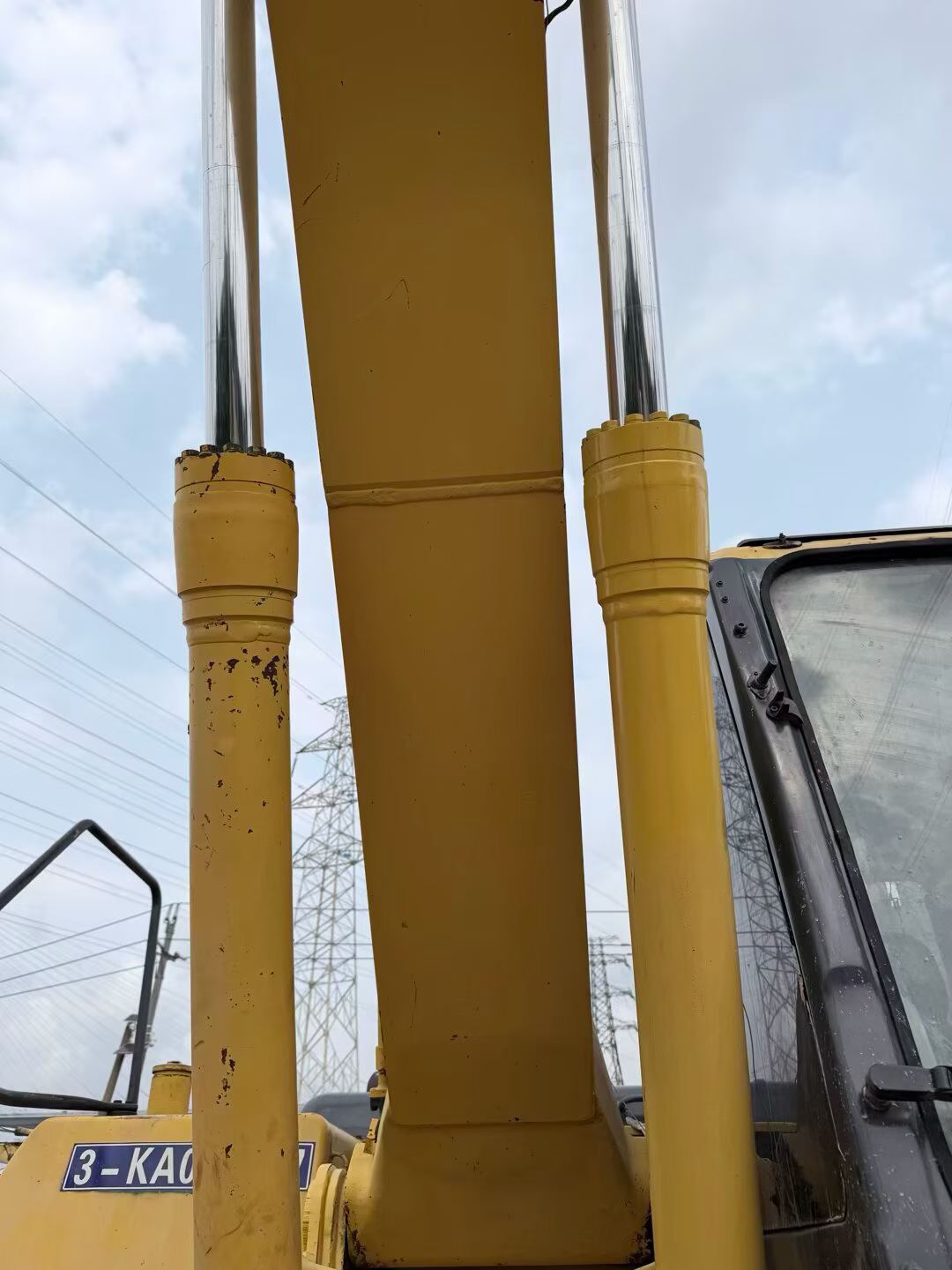 Buy Komatsu PC200-7 Used Excavator / 7