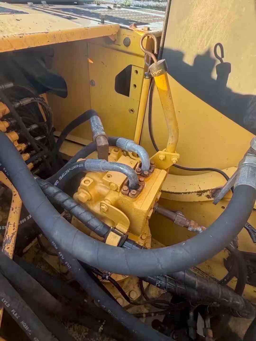 Buy Komatsu PC270-7 Used Excavator / 4