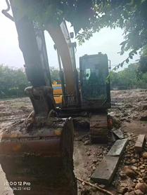 Buy Sany SY125C Used Excavator / 4 Buy Sany SY125C Used Excavator / 4