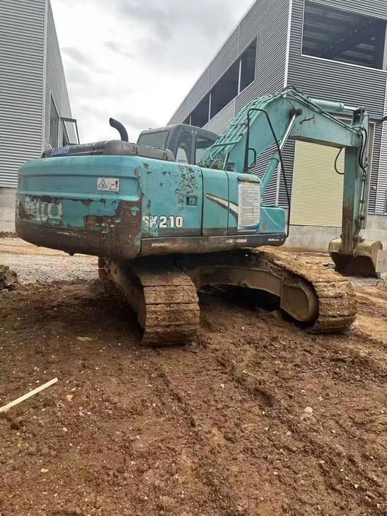 Buy Kobelco SK200-11 Used Excavator / 1