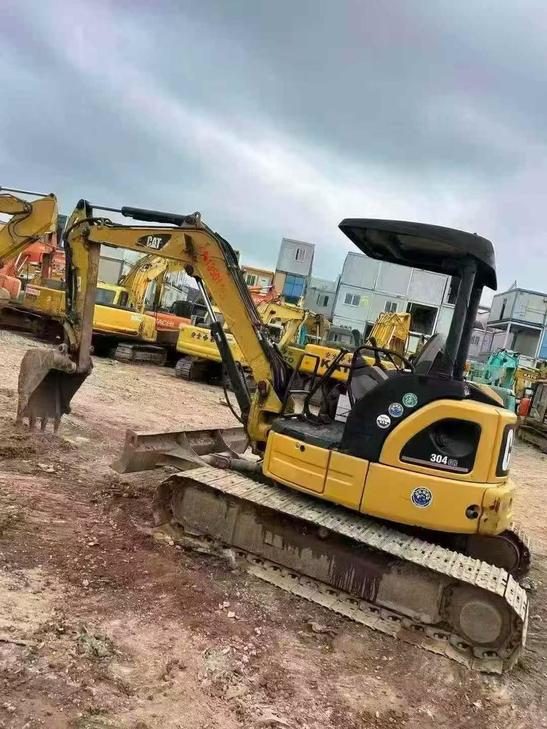 Buy Caterpillar 304CCR Used Excavator / 1