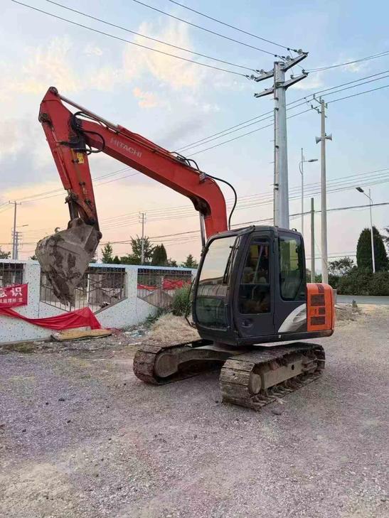 Buy Hitachi ZX70-5G Used Excavator / 1