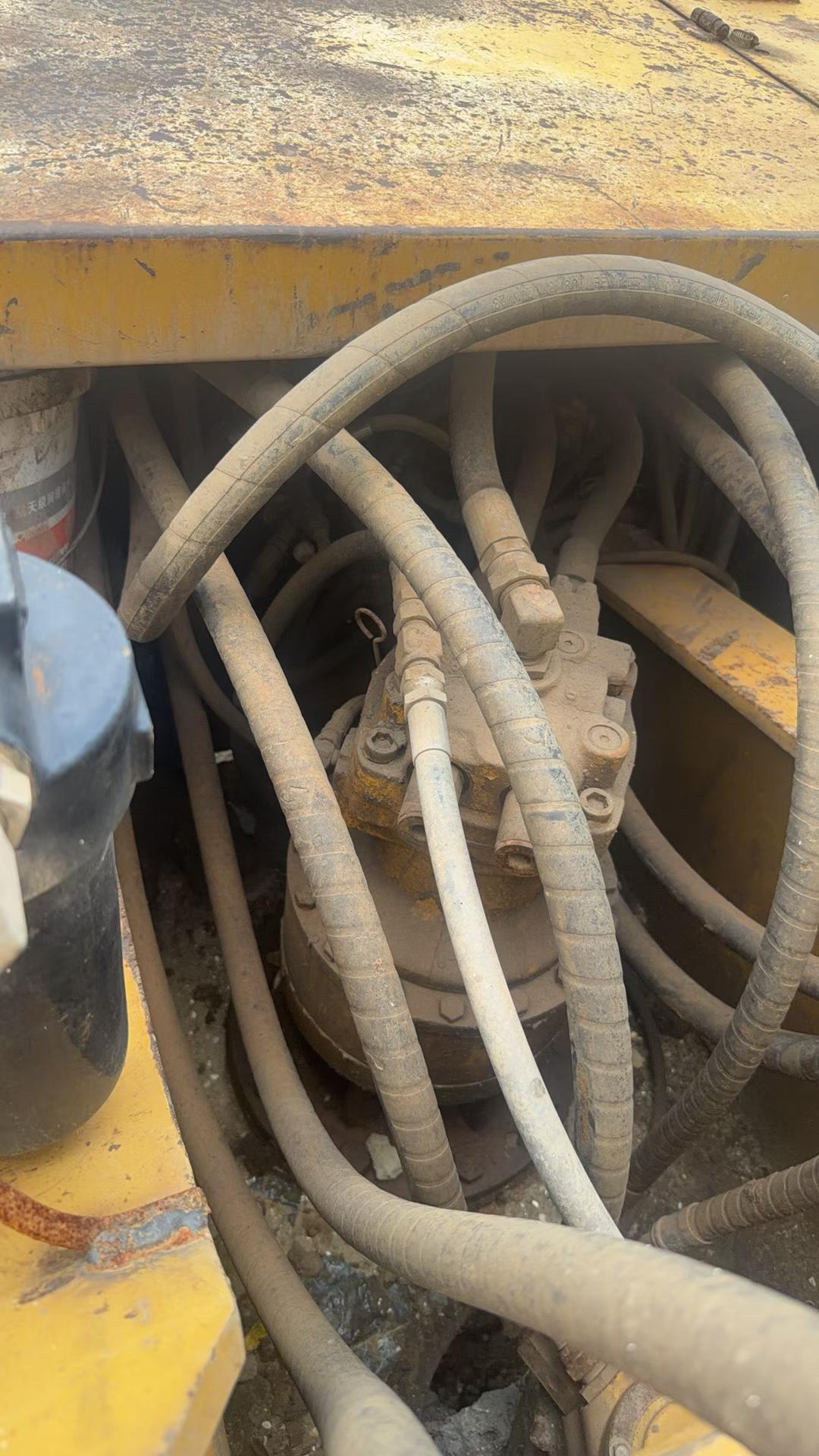 Buy Kato 820-3SP Used Excavator / 5