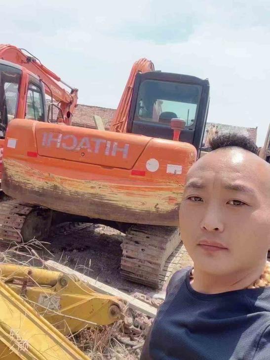 Buy Hitachi ZX70-5G Used Excavator / 1