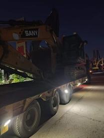 Buy Sany SY200C Used Excavator / 3 Buy Sany SY200C Used Excavator / 3