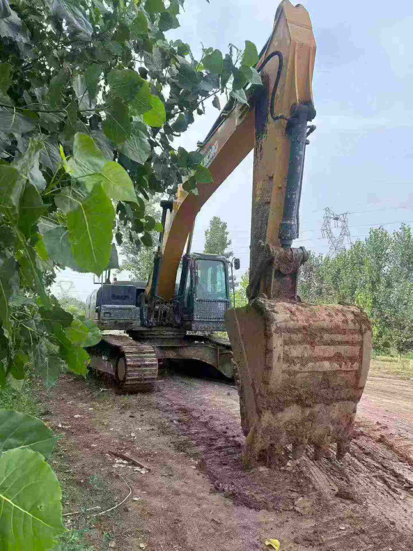 Buy XCMG XE305D Used Excavator / 4