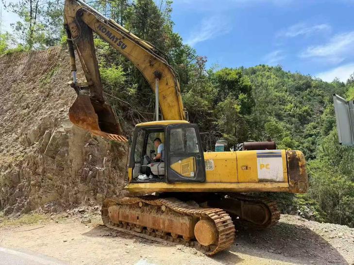 Buy Komatsu PC360-7 Used Excavator / 1