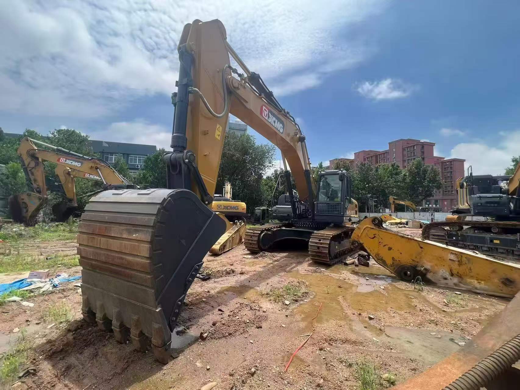 Buy XCMG XE380K Used Excavator / 6