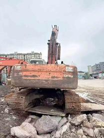 Buy Hitachi EX200-5 Used Excavator / 2 Buy Hitachi EX200-5 Used Excavator / 2