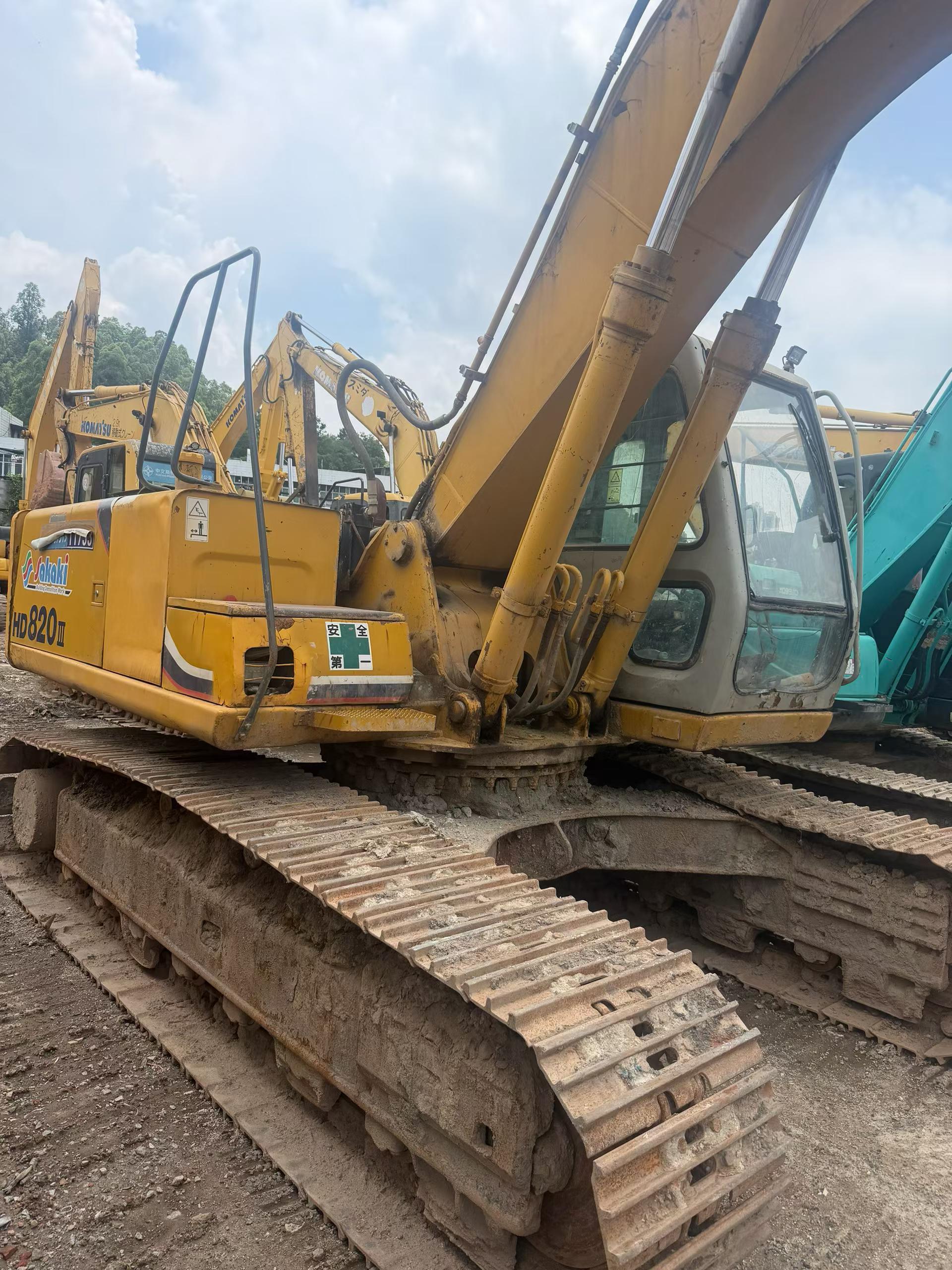 Buy Kato 820-3SP Used Excavator / 8