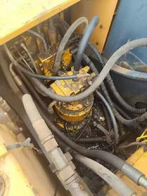 Buy Hyundai R215-7 Used Excavator / 2 Buy Hyundai R215-7 Used Excavator / 2