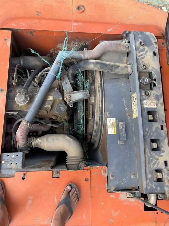 Buy Hitachi EX200-1 Used Excavator / 1