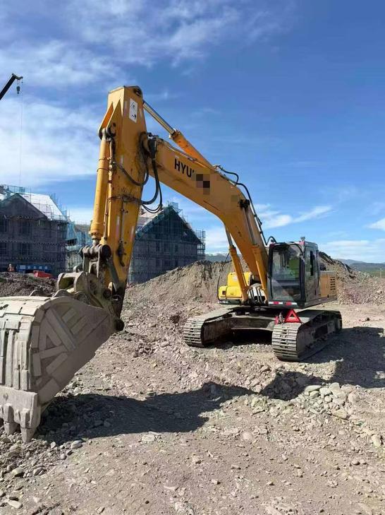 Buy Hyundai R335-7 Used Excavator / 1
