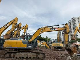 Buy XCMG XE270DK Used Excavator / 2 Buy XCMG XE270DK Used Excavator / 2