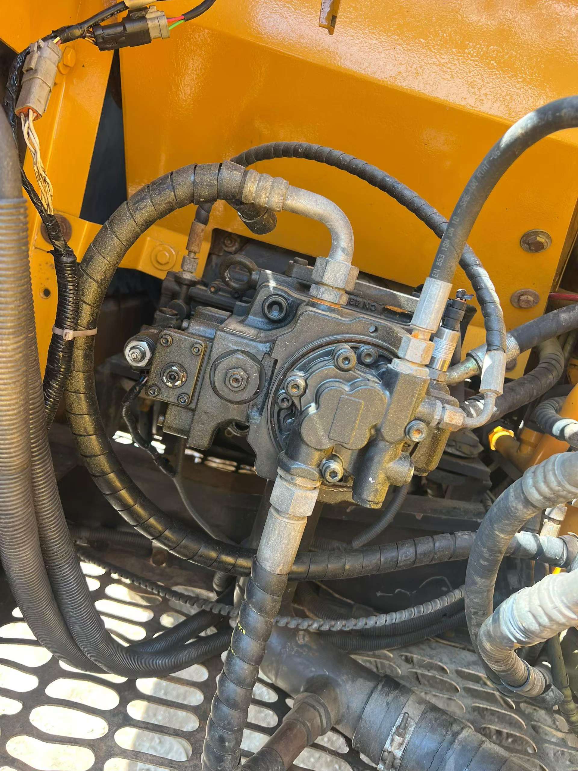 Buy Sany SY125C-10 Used Excavator / 6