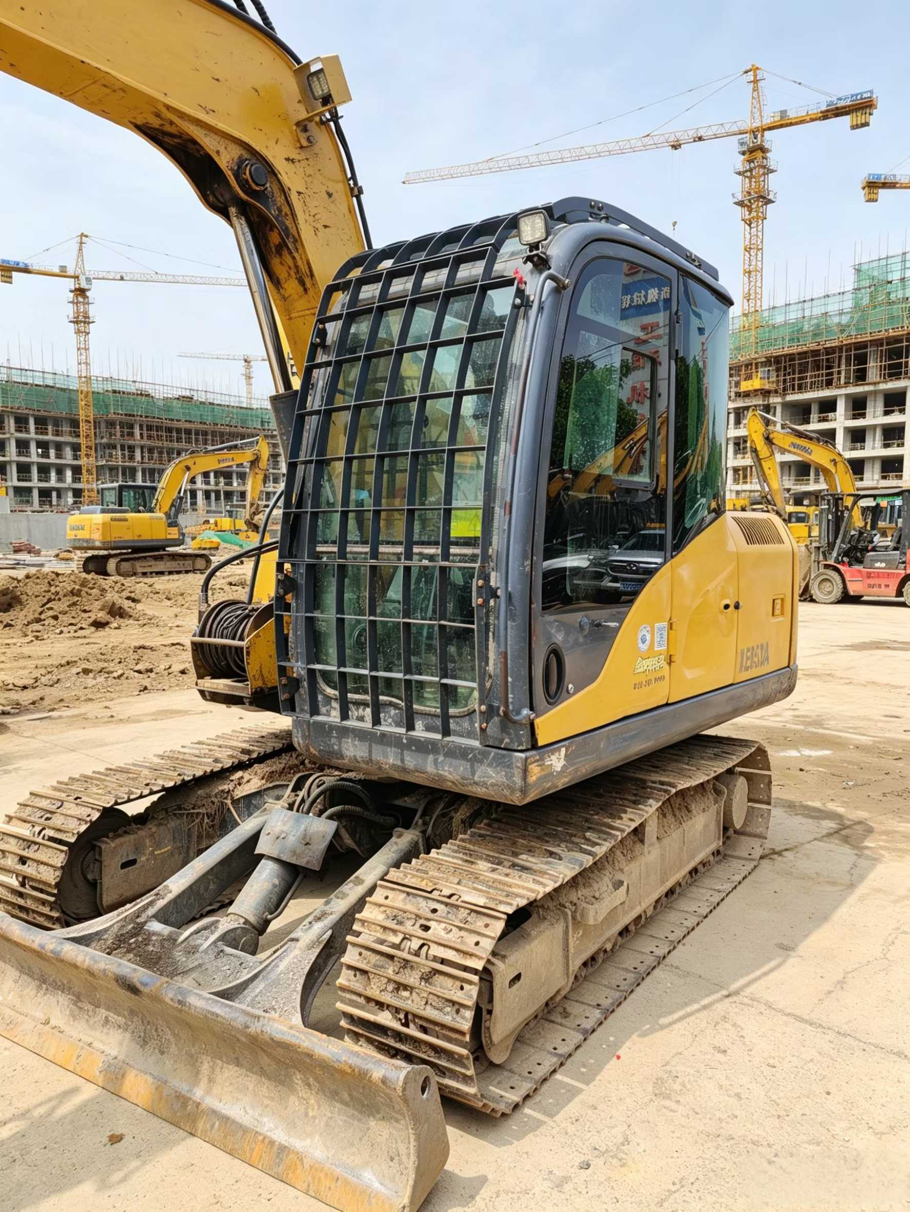 Buy XCMG XE85C Used Excavator / 2