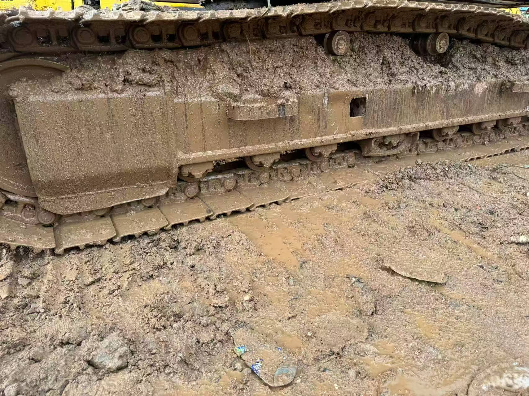 Buy Sumitomo SH200A5 Used Excavator / 3