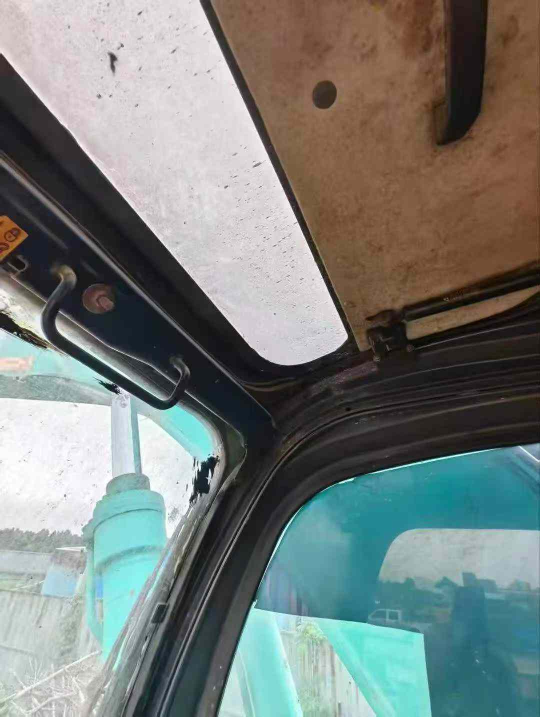 Buy Kobelco SK210 Used Excavator / 4