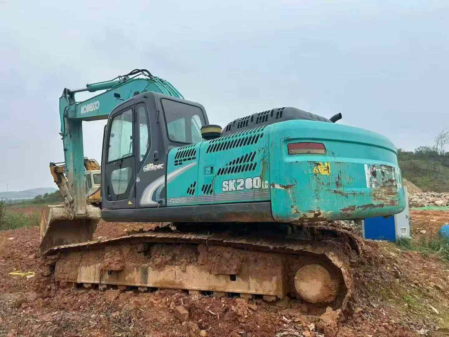 Buy Kobelco SK260 Used Excavator / 4