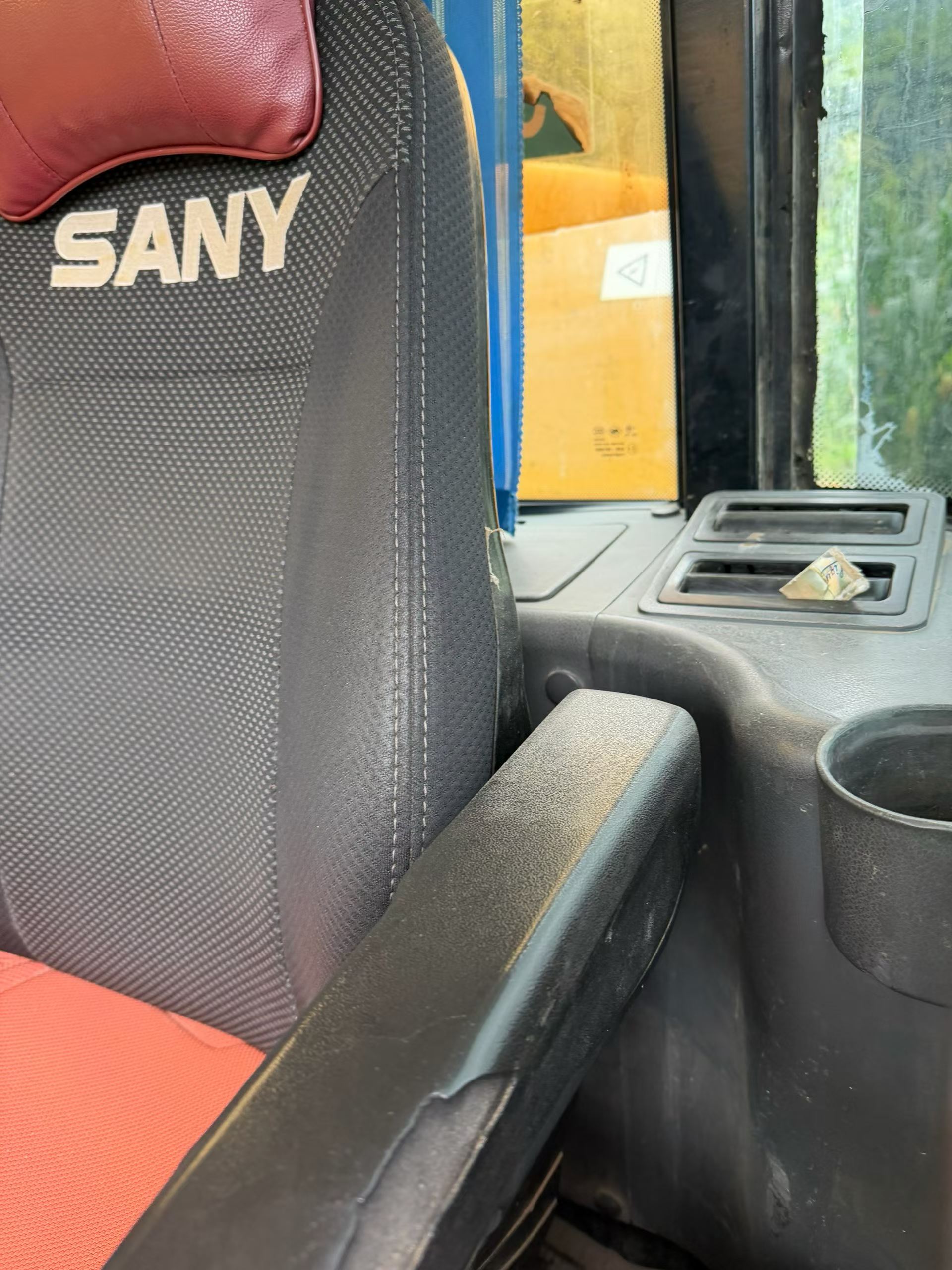 Buy Sany SY55 Used Excavator / 8