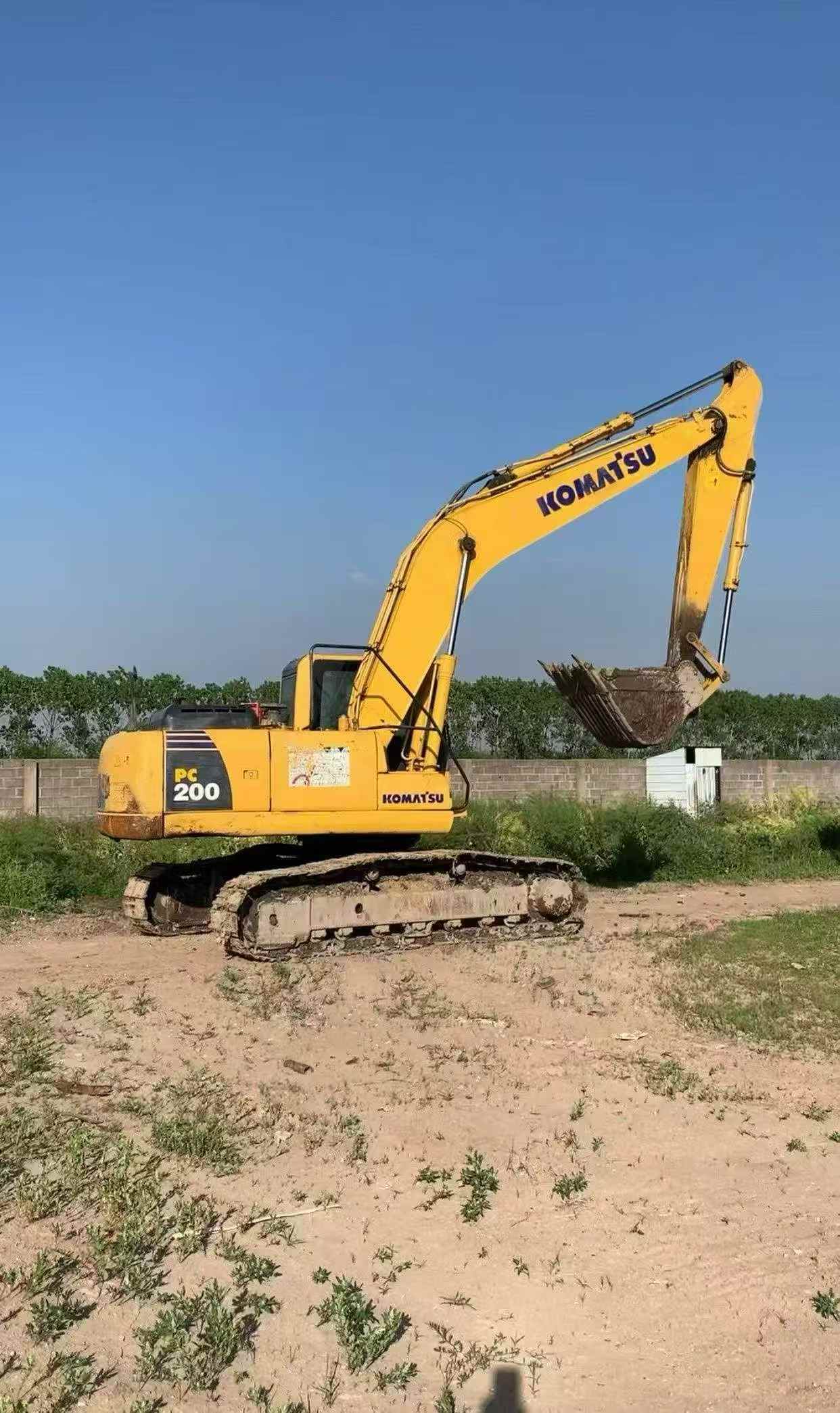 Buy Komatsu PC200-8 Used Excavator / 6